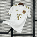 CAMISA DO BAYERN MUNICH 26/27 BRANCO